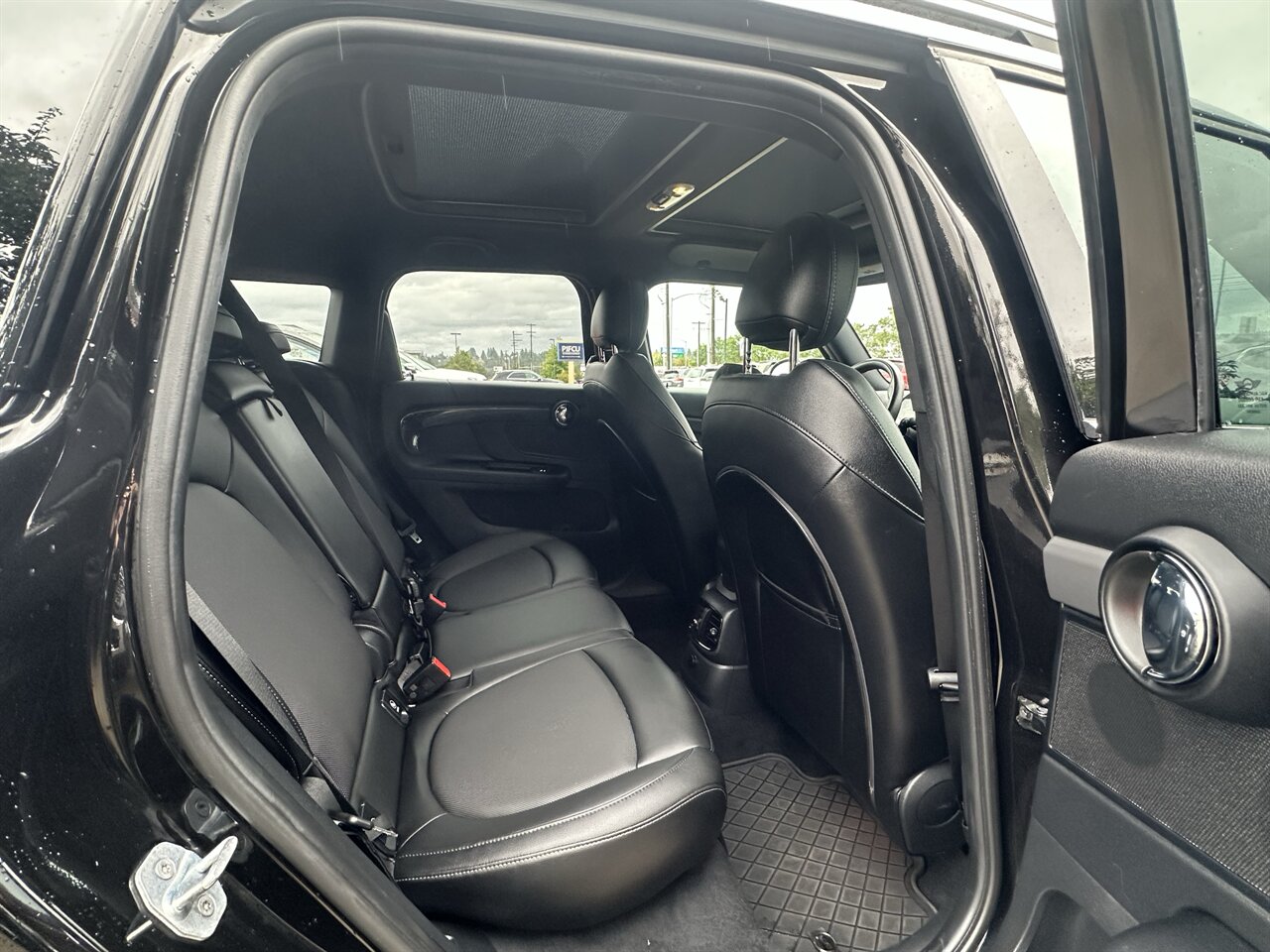 2018 MINI Countryman Cooper S ALL4. 49k miles, Leather, Sunroof, Heated Seats! - Photo 10 - Post Falls, ID 83854