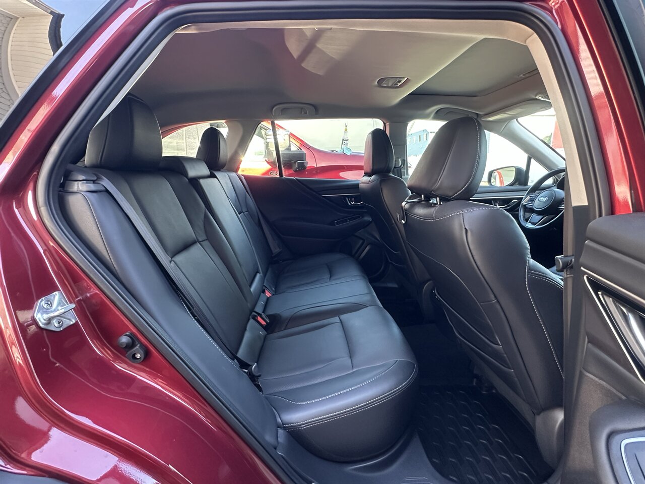 2023 Subaru Outback Limited. Only 27k miles, Amazing Shape, Heated Seats, Heated Steering and more! - Photo 7 - Post Falls, ID 83854