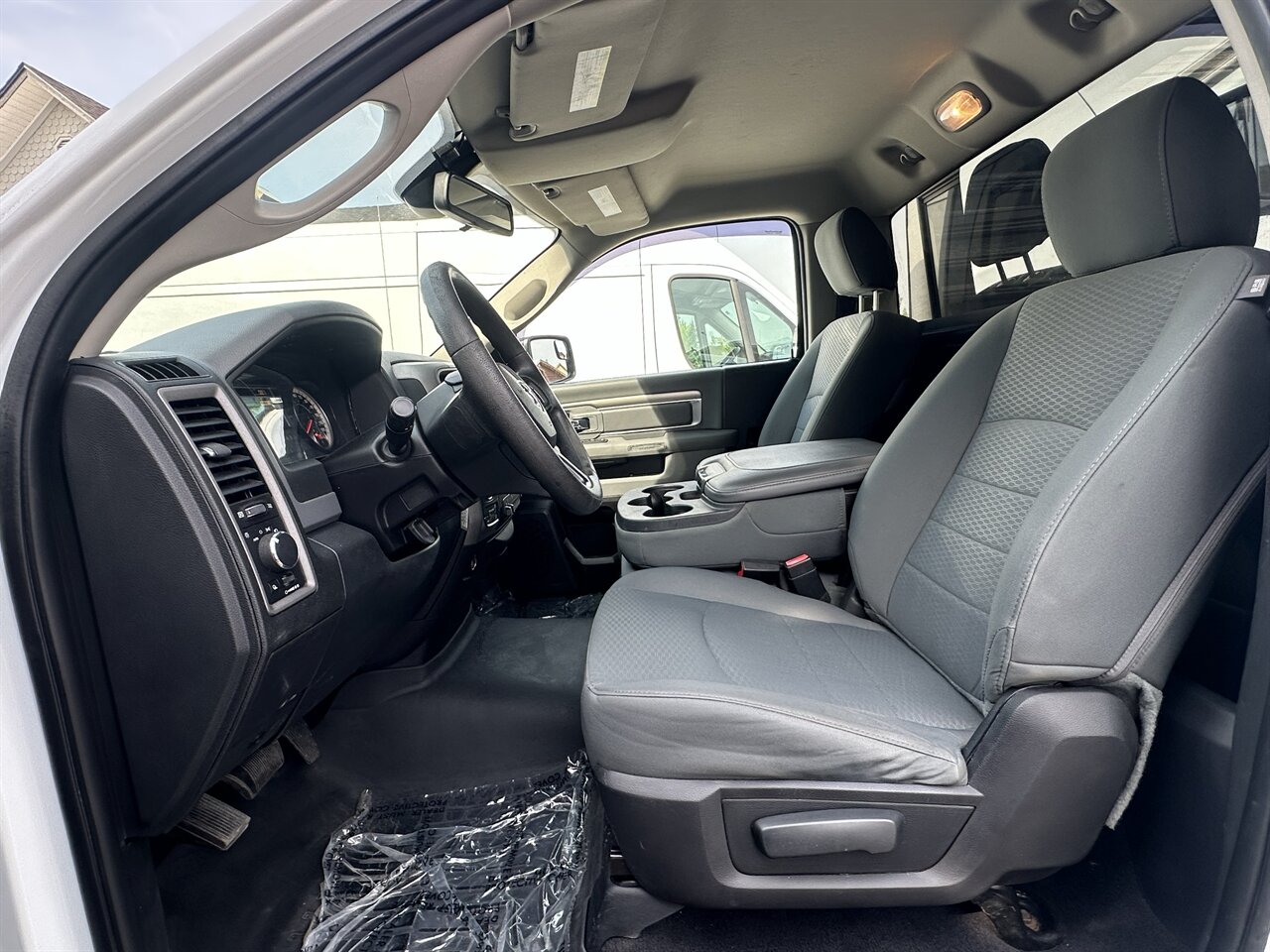 2016 RAM 1500 Tradesman 8 foot bed 8 Foot Bed (long bed), Color-Matching Canopy, 4x4, Amazing Miles - ONLY 49k miles! - Photo 10 - Post Falls, ID 83854