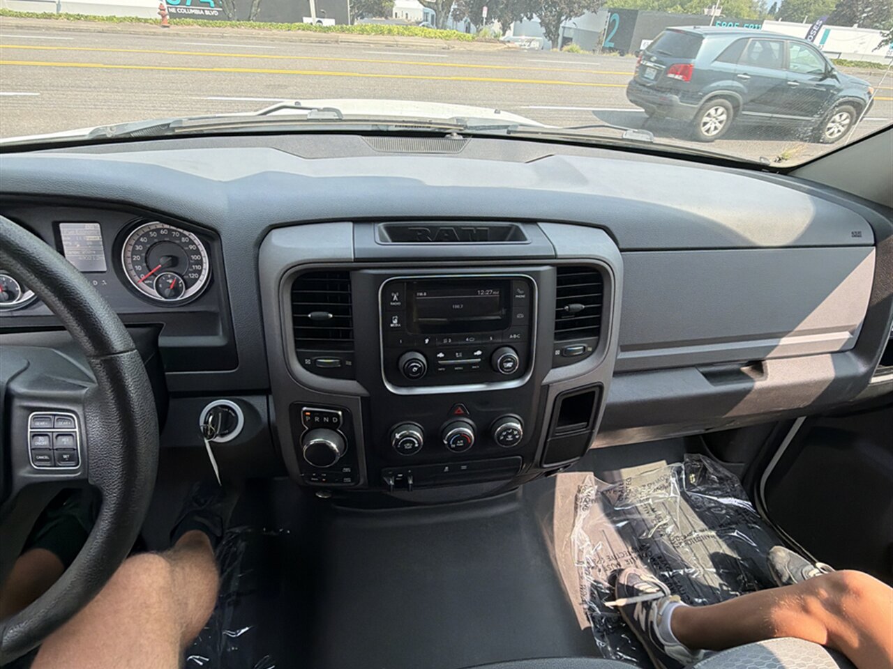 2016 RAM 1500 Tradesman 8 foot bed Canopy 4X4 2 door regular cab - Photo 7 - Post Falls, ID 83854