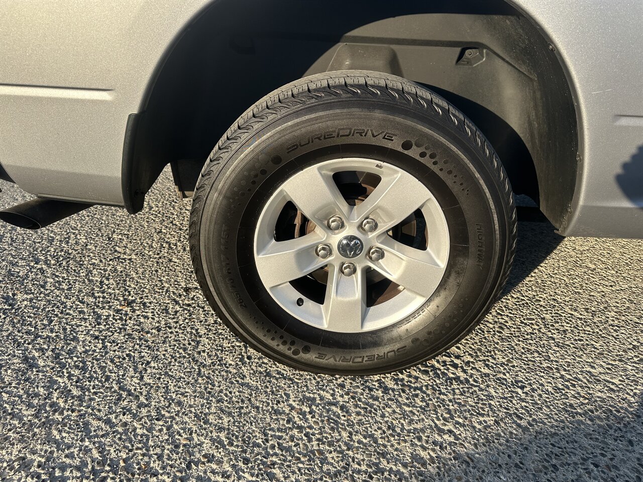 2021 RAM 1500 Classic SLT  Only 73k miles, Great Pickup Truck, Clean Carfax, Clean Title! - Photo 10 - Post Falls, ID 83854