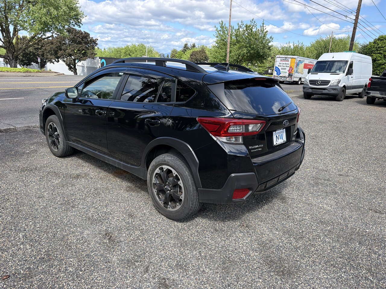2023 Subaru Crosstrek Premium 6 Speed Manual RARE low miles - Photo 4 - Post Falls, ID 83854