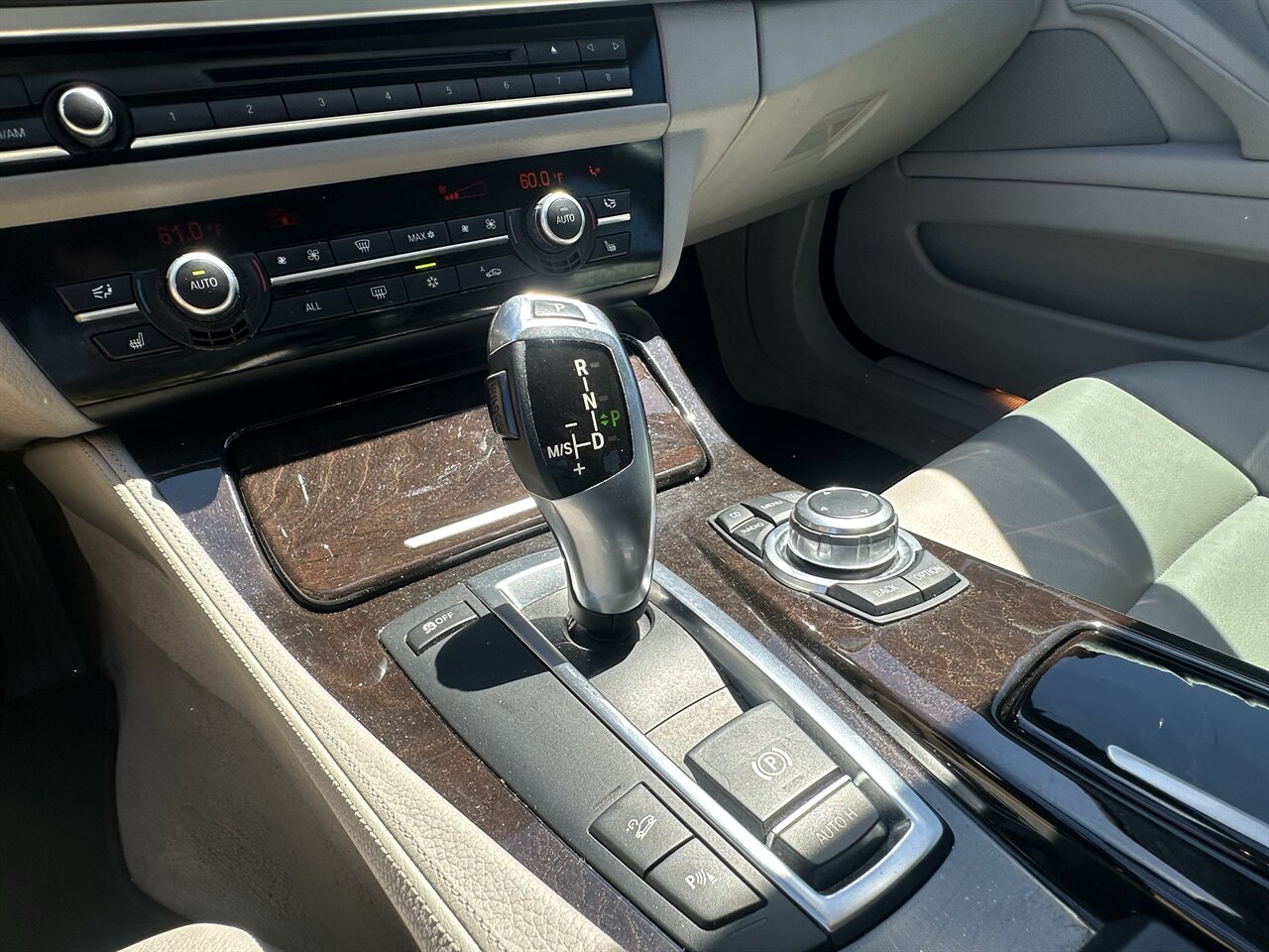 2011 BMW 550i xDrive - Photo 8 - Post Falls, ID 83854