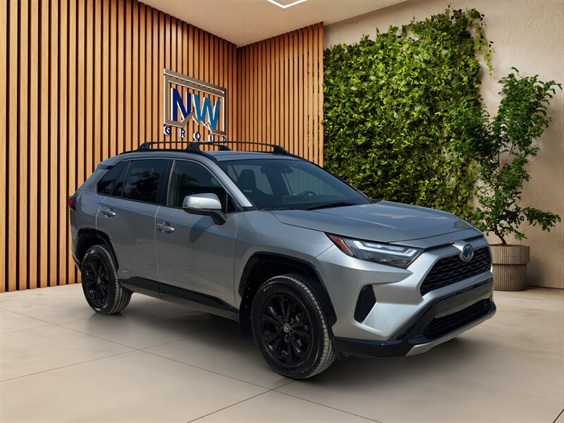 2022 Toyota RAV4 Hybrid SE.  31k miles! Amazing Shape, Heated Seats, Sunroof!