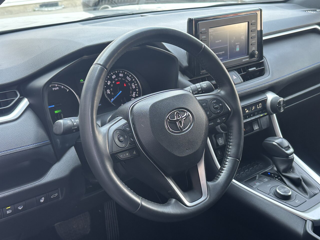 2022 Toyota RAV4 Hybrid SE. 31k miles! Amazing Shape, Heated Seats, Sunroof! - Photo 4 - Post Falls, ID 83854