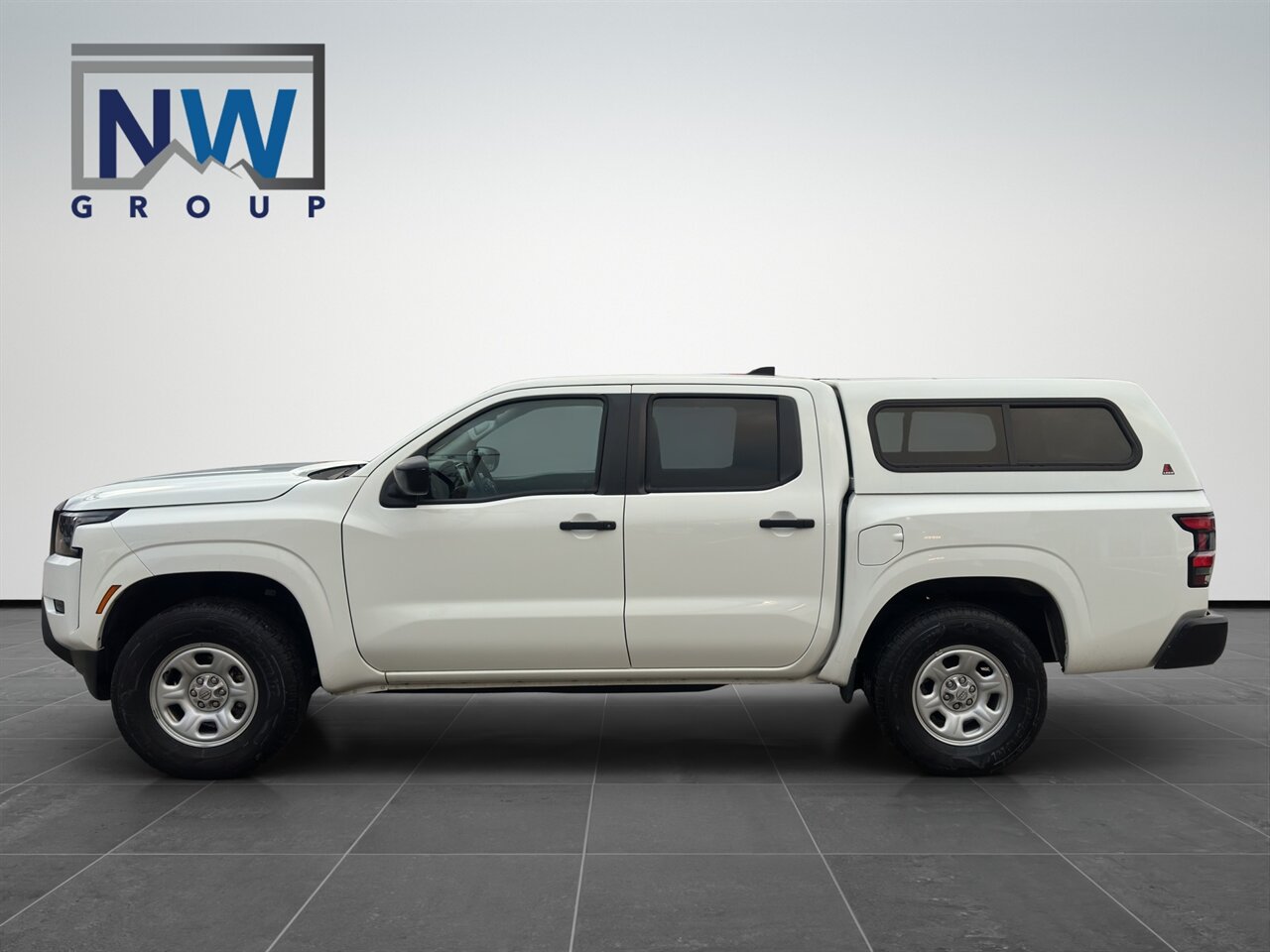 2024 Nissan Frontier S Canopy, 4x4, Only 41k milees! - Photo 4 - Post Falls, ID 83854