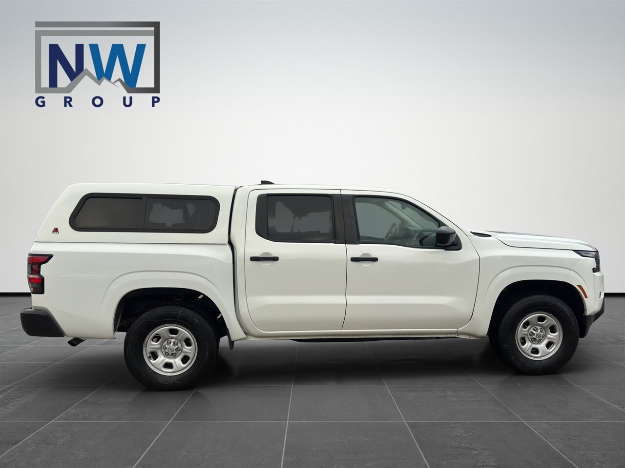 2024 Nissan Frontier S Canopy, 4x4, Only 41k milees! - Photo 8 - Post Falls, ID 83854