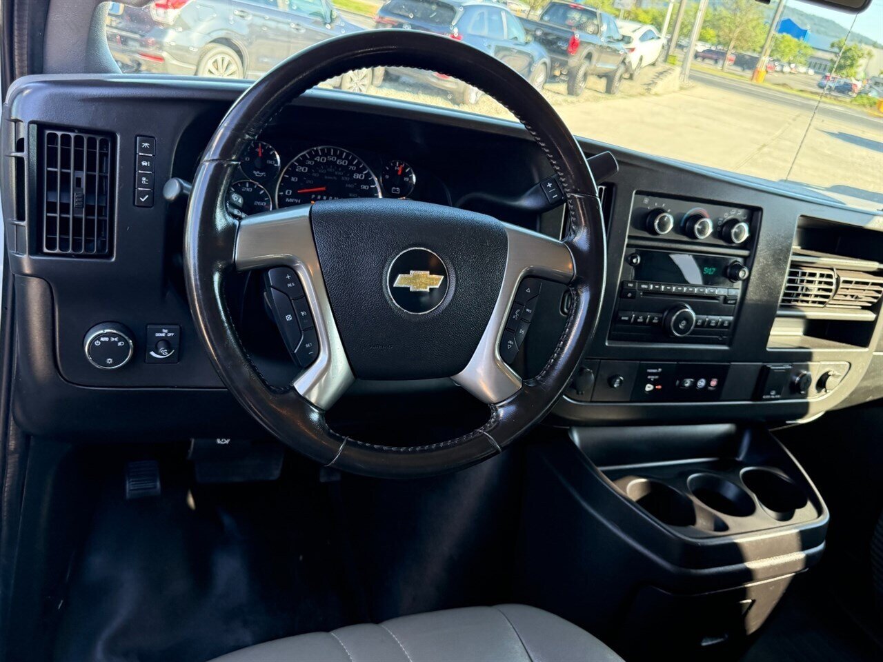 2017 Chevrolet Express LS 2500 65k miles! Passenger Van! (CLEAN TITLE) 6.0L V8! Low Miles! - Photo 10 - Post Falls, ID 83854