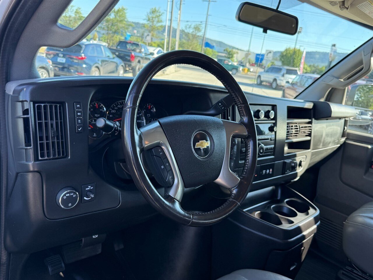 2017 Chevrolet Express LS 2500 65k miles! Passenger Van! (CLEAN TITLE) 6.0L V8! Low Miles! - Photo 9 - Post Falls, ID 83854