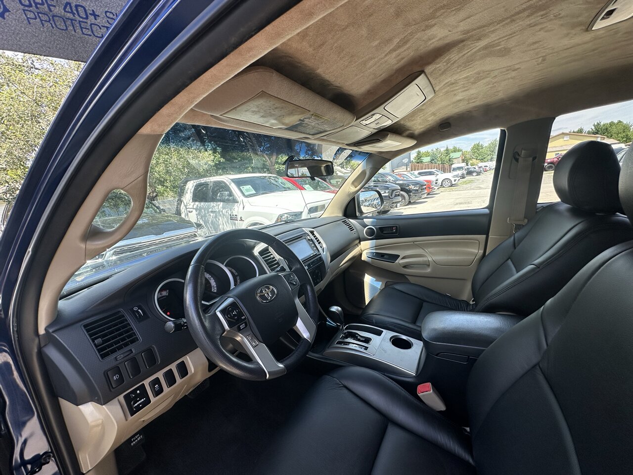 2014 Toyota Tacoma PreRunner V6. New Leather, Alcantra Headliner, New Tires, Fully Serviced, Sweet Truck!!! - Photo 4 - Post Falls, ID 83854