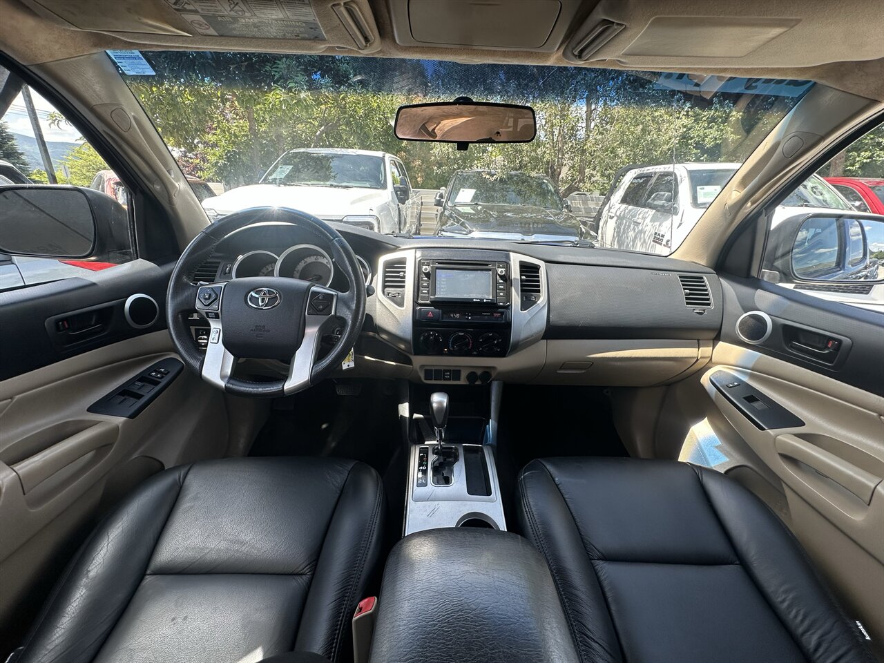 2014 Toyota Tacoma PreRunner V6. New Leather, Alcantra Headliner, New Tires, Fully Serviced, Sweet Truck!!! - Photo 10 - Post Falls, ID 83854