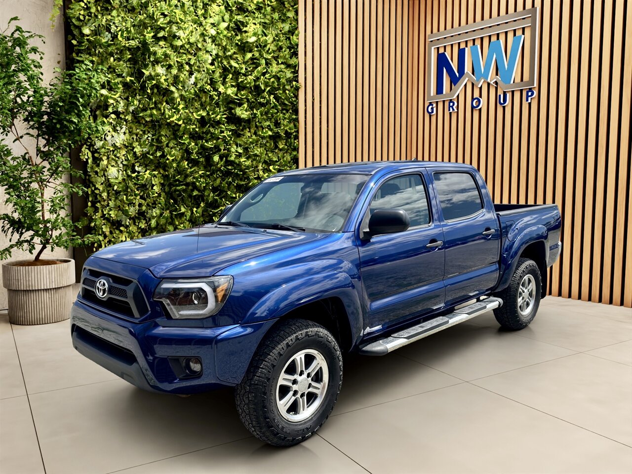 2014 Toyota Tacoma PreRunner V6. New Leather, Alcantra Headliner, New Tires, Fully Serviced, Sweet Truck!!! - Photo 3 - Post Falls, ID 83854