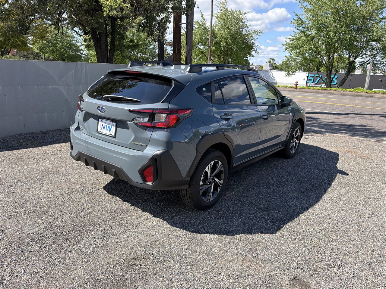 2025 Subaru Crosstrek Premium LOW MILES Rare color Sun roof Blind spot - Photo 3 - Post Falls, ID 83854