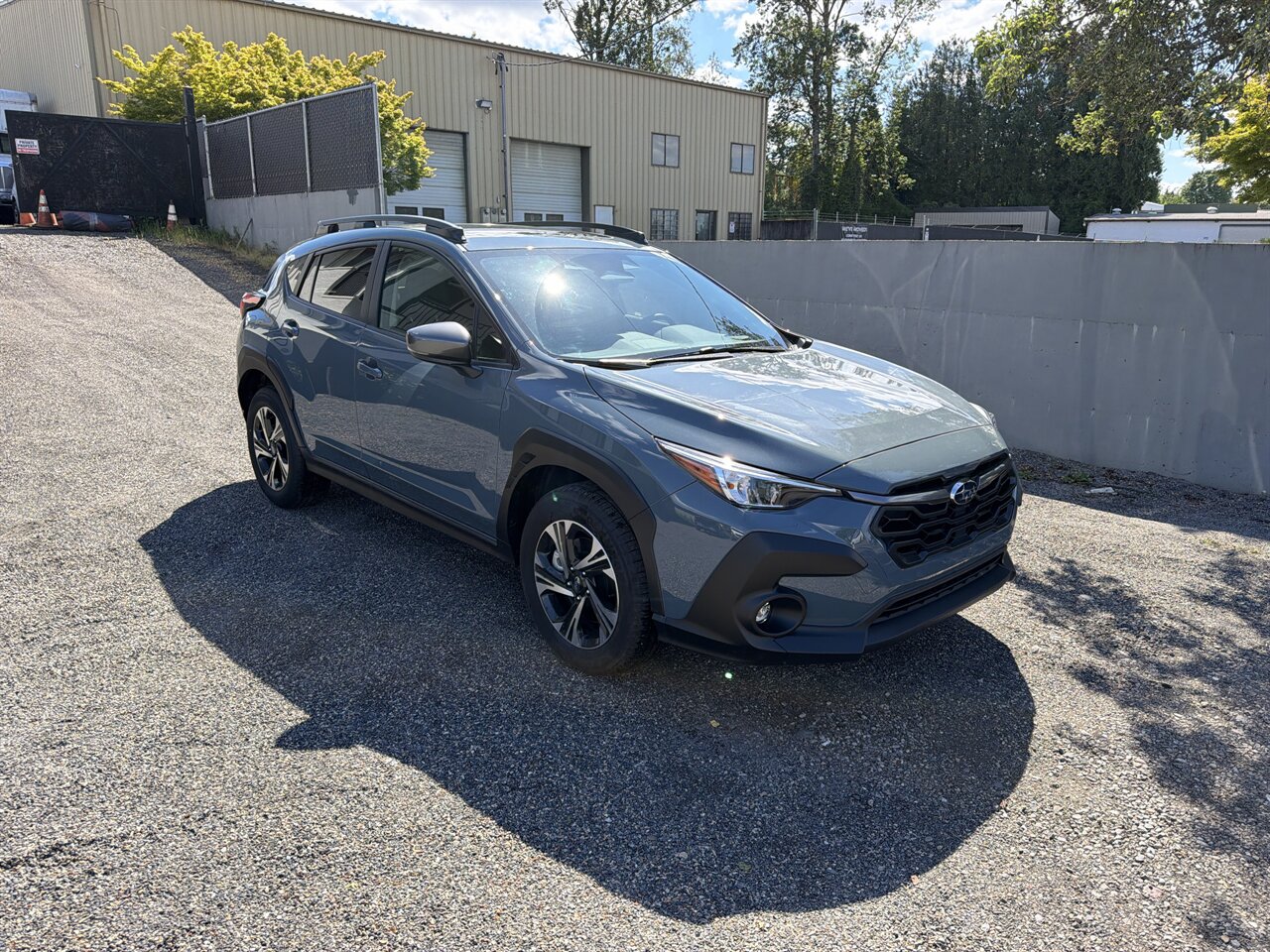 2025 Subaru Crosstrek Premium LOW MILES Rare color Sun roof Blind spot - Photo 2 - Post Falls, ID 83854