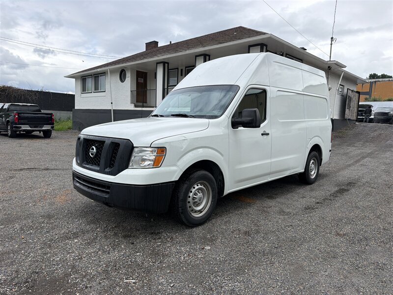 2014 Nissan NV's photo