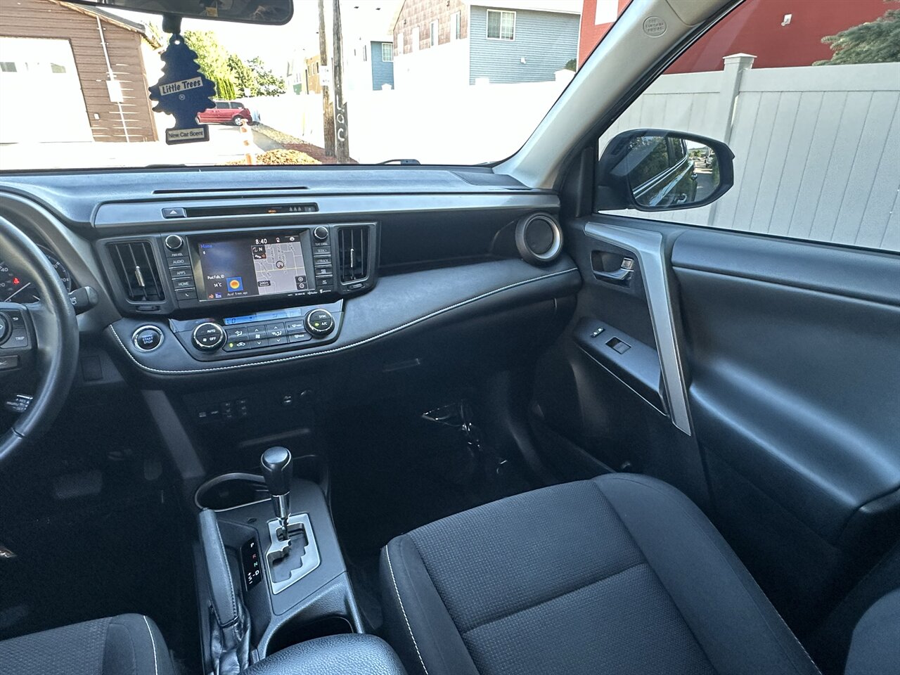2018 Toyota RAV4 XLE - Photo 8 - Post Falls, ID 83854