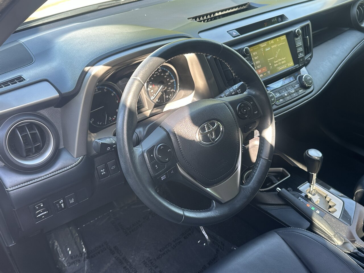 2018 Toyota RAV4 Limited - Photo 8 - Post Falls, ID 83854