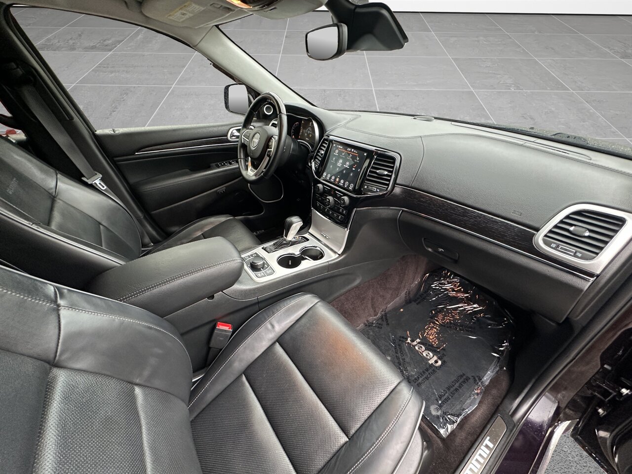 2019 Jeep Grand Cherokee Summit Sangria Metallic Color! Super low miles - 40k! Great Jeep! Serviced Regularly - Photo 8 - Post Falls, ID 83854