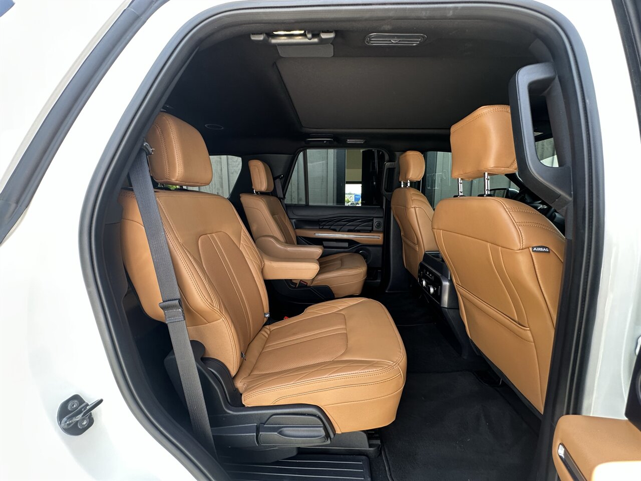 2024 Ford Expedition Platinum LOW Miles, Spacious SUV, Third-Row Seating! - Photo 7 - Post Falls, ID 83854