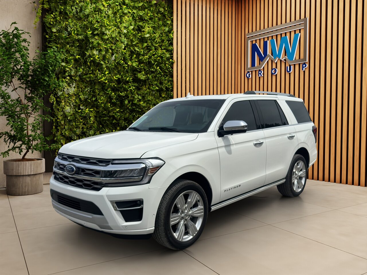 2024 Ford Expedition Platinum 30k miles, Massage Seats, Cooled/ Heated Seats. - Photo 3 - Post Falls, ID 83854