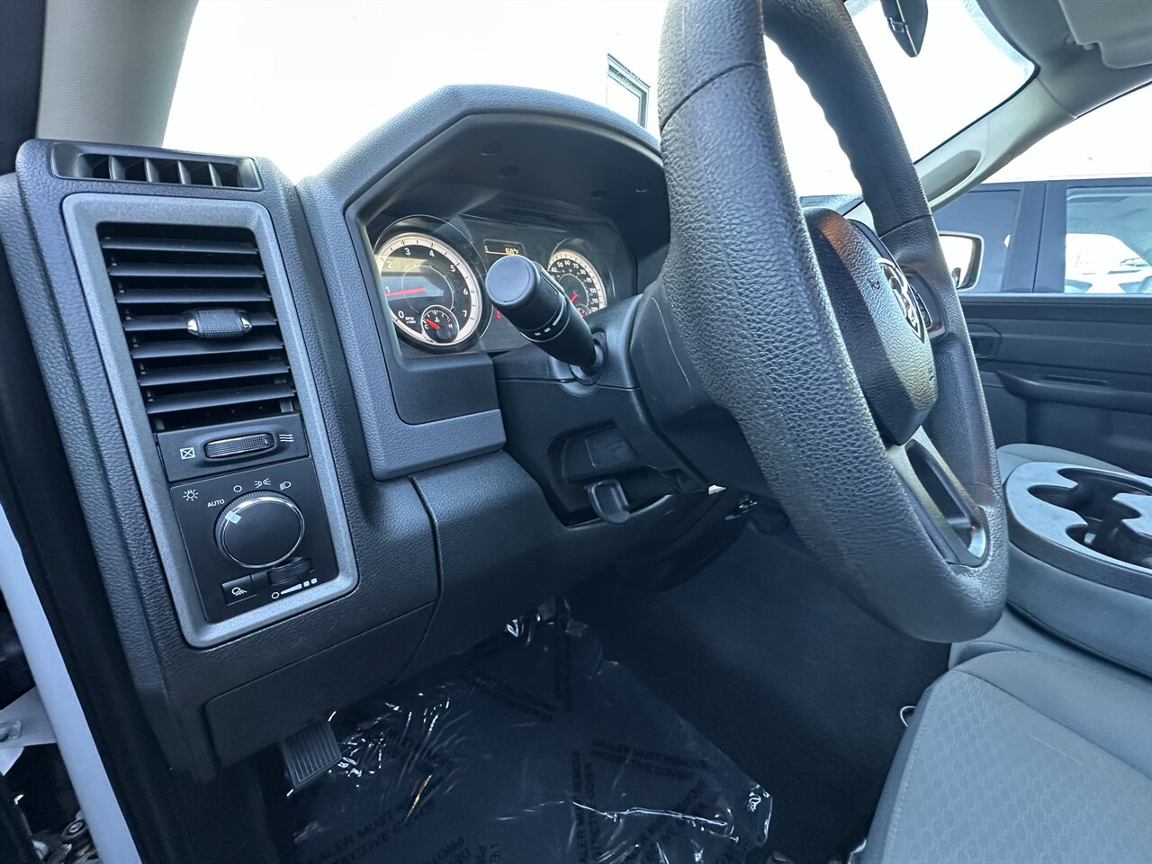 2018 RAM 1500 Tradesman. BIG CUSTOM Screen! V6, 91k miles! - Photo 10 - Post Falls, ID 83854