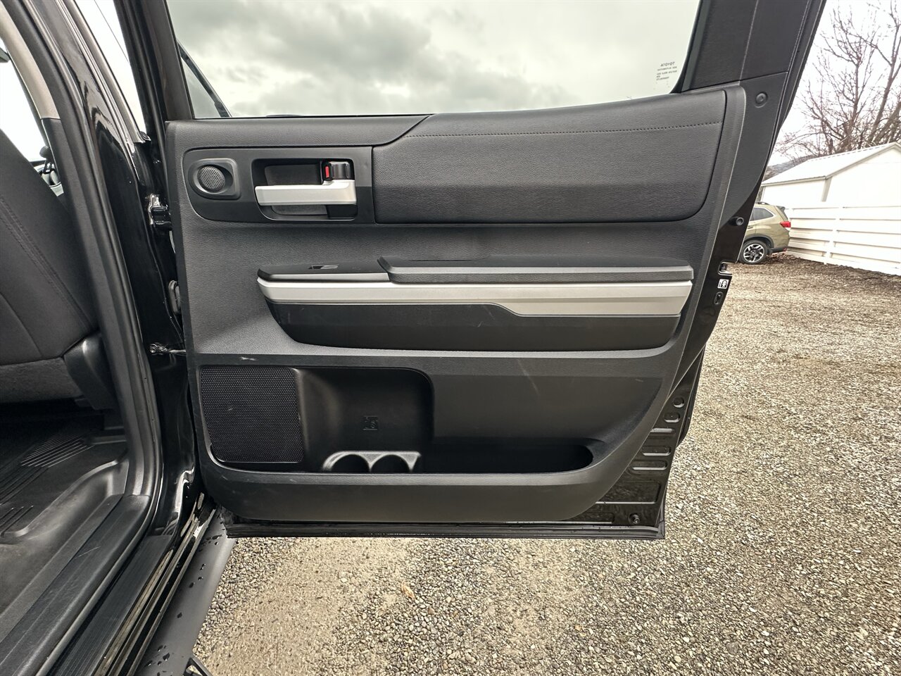 2019 Toyota Tundra SR5 Reliable, Great Pick up, Fully Serviced and Inspected! - Photo 9 - Post Falls, ID 83854