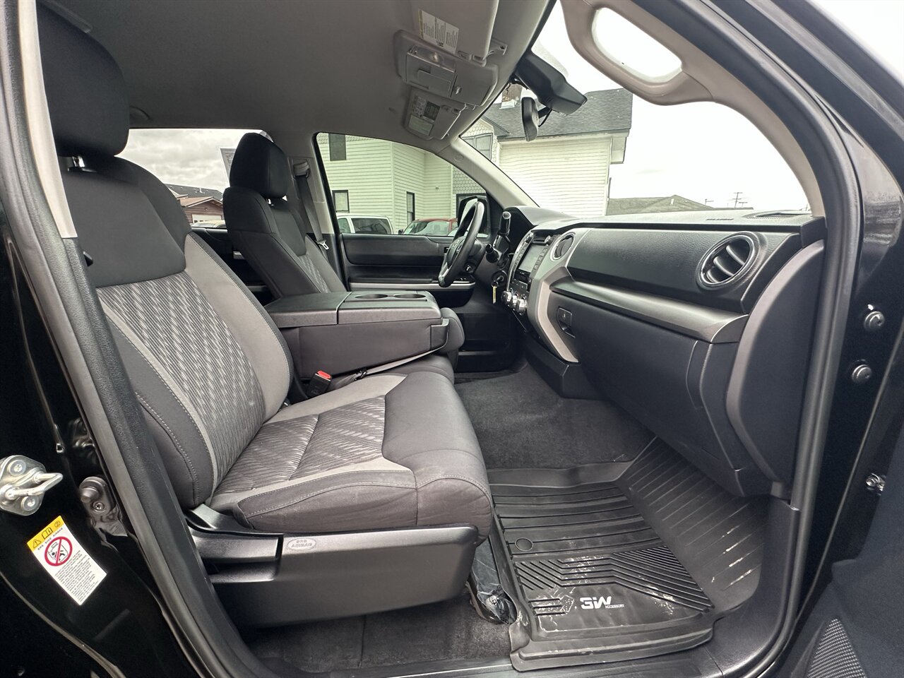 2019 Toyota Tundra SR5 Reliable, Great Pick up, Fully Serviced and Inspected! - Photo 4 - Post Falls, ID 83854