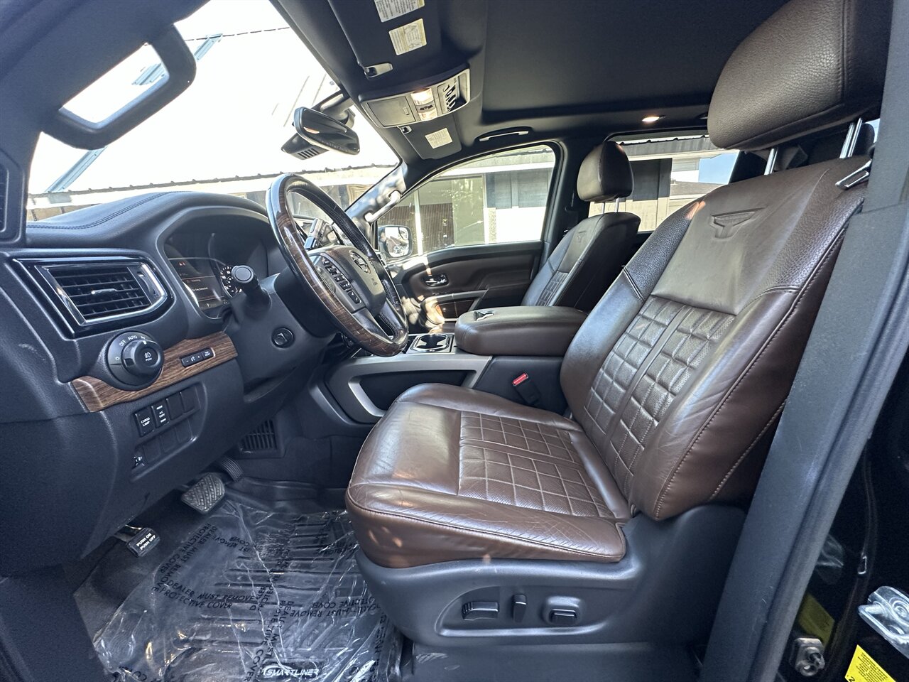 2021 Nissan Titan Platinum Reserve Top of the Line! Amazing Shape, Only 68k miles, 4x4, Fully Loaded! - Photo 6 - Post Falls, ID 83854