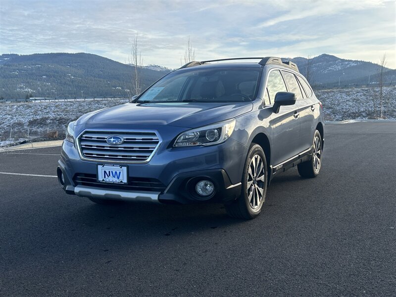 2015 Subaru Outback Limited's photo