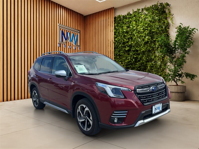 2024 Subaru Forester Touring's photo