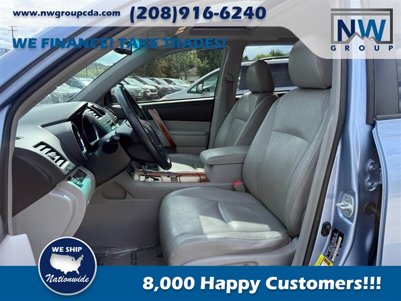 2009 Toyota Highlander Limited  – LUXURY + RELIABILITY in 1! -FWD- - Photo 5 - Post Falls, ID 83854