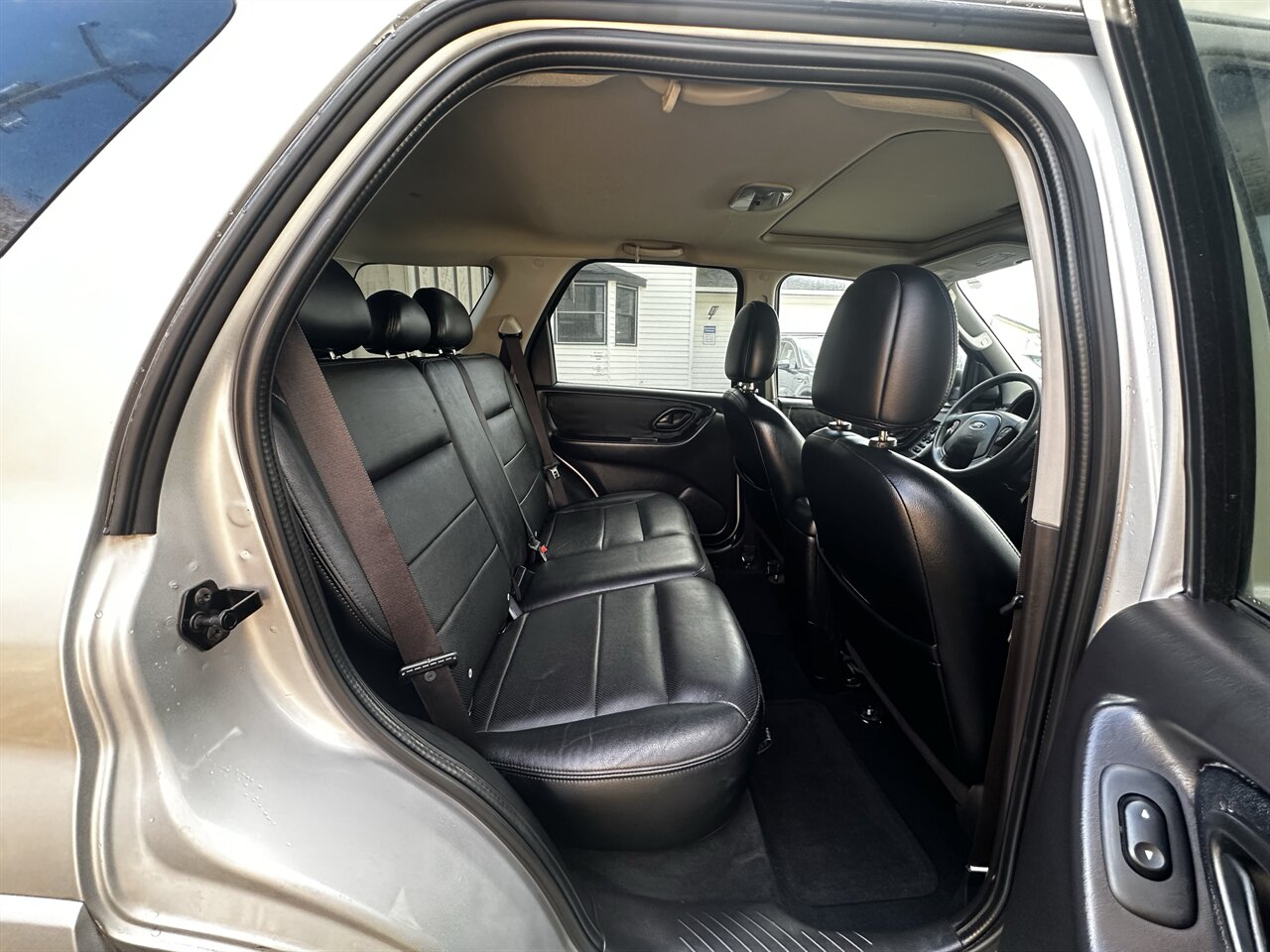 2005 Ford Escape Limited - Photo 8 - Post Falls, ID 83854