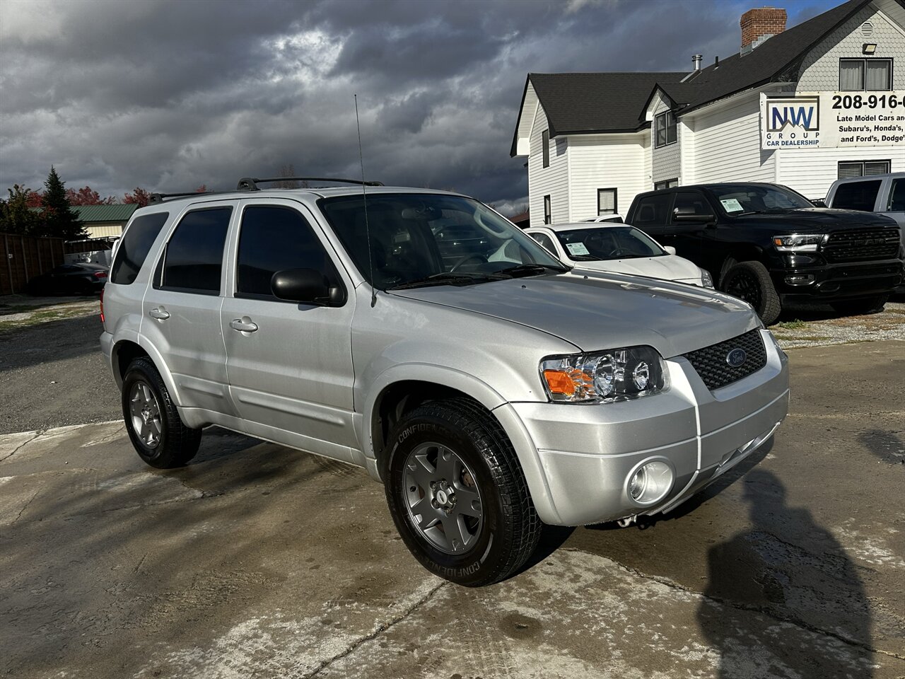 2005 Ford Escape Limited - Photo 1 - Post Falls, ID 83854