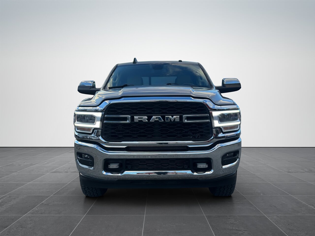 2022 RAM 3500 Laramie. Aisin Transmission, Excellent Mile's, Good Looking Interior! Rear Air Suspension! - Photo 2 - Post Falls, ID 83854