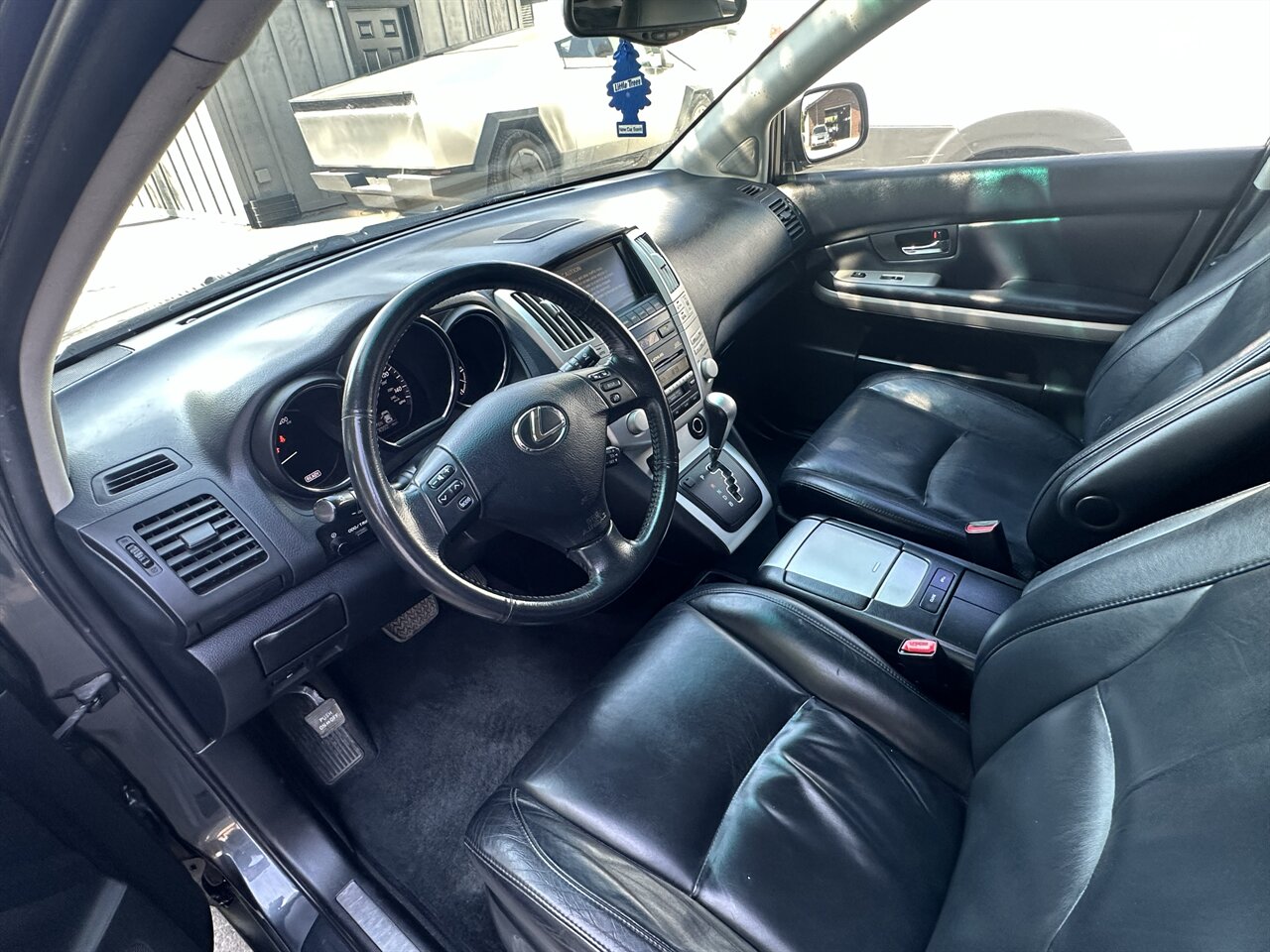 2006 Lexus RX 400h - Photo 9 - Post Falls, ID 83854
