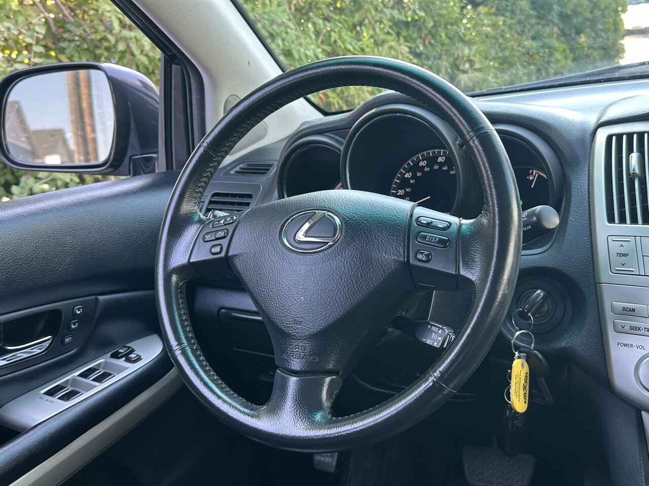 2006 Lexus RX 400h - Photo 10 - Post Falls, ID 83854