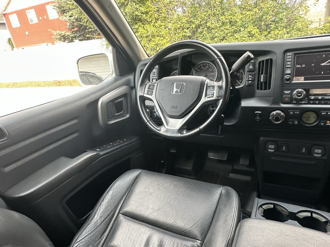 2014 Honda Ridgeline SE. 30 Service History Records, Amazing Running Shape! - Photo 8 - Post Falls, ID 83854