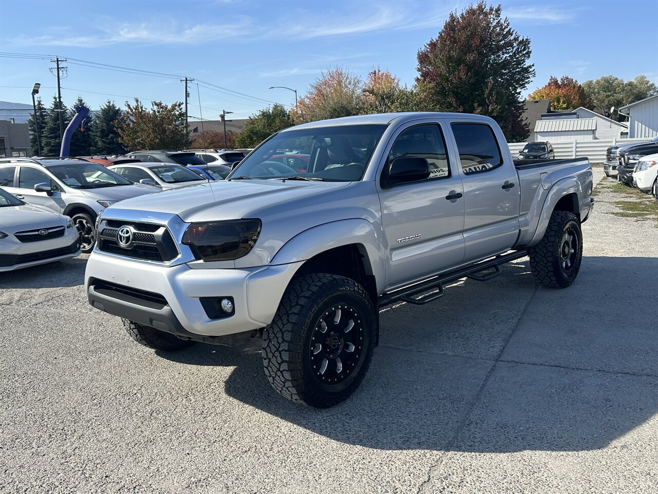 2012 Toyota Tacoma V6. 59k miles, 4x4, Lots of Added Extras (Lift Kit, Nice Wheels and Tires, CarPlay/Android Auto Screen! - Photo 3 - Post Falls, ID 83854