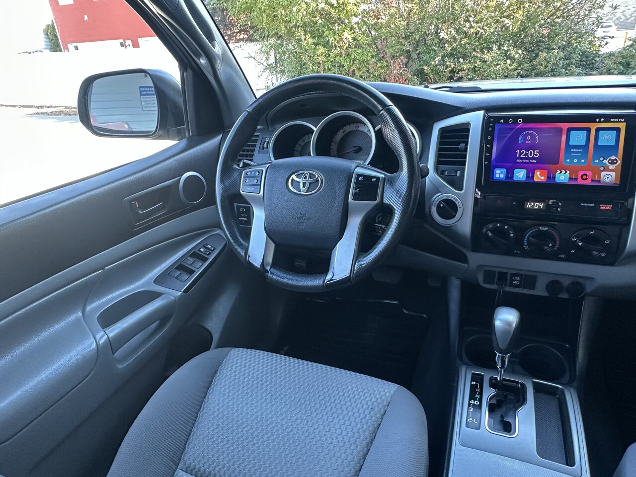2012 Toyota Tacoma V6. 59k miles, 4x4, Lots of Added Extras (Lift Kit, Nice Wheels and Tires, CarPlay/Android Auto Screen! - Photo 6 - Post Falls, ID 83854