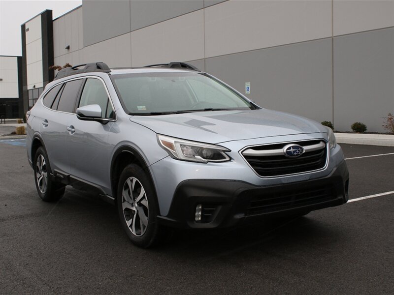 2020 Subaru Outback Limited's photo