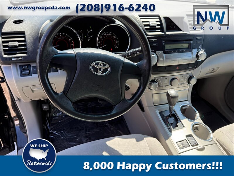 2012 Toyota Highlander AWD.  Black - Exterior. Ash- Interior. 3 rows of seating -  7 Passenger! - Photo 7 - Post Falls, ID 83854