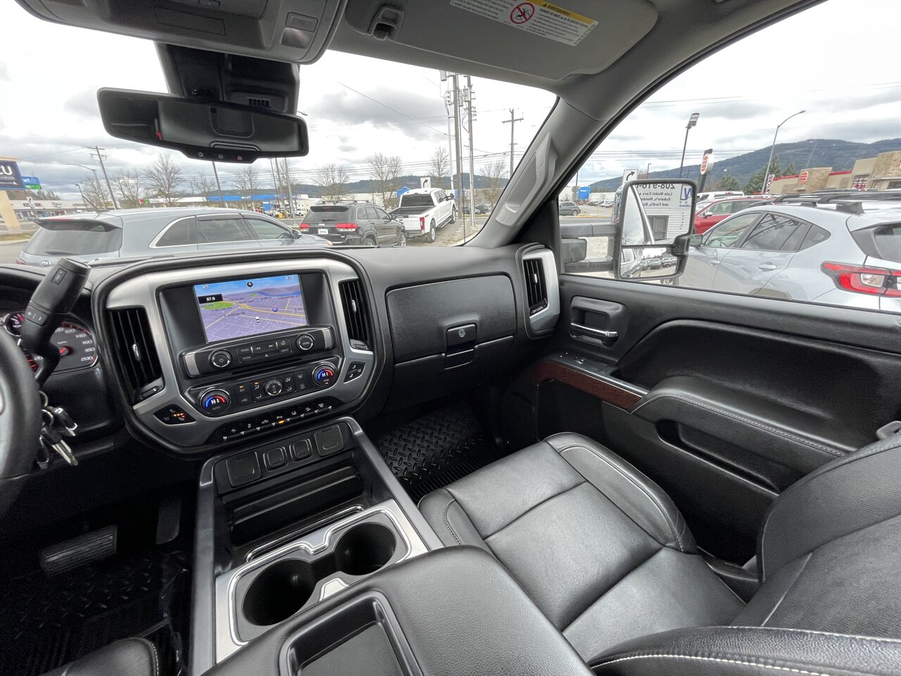 2015 GMC Sierra 2500 SLT. 45k miles! Amazing Shape! Rear Towing Airbags, Sunroof, Bedliner Spray! - Photo 6 - Post Falls, ID 83854