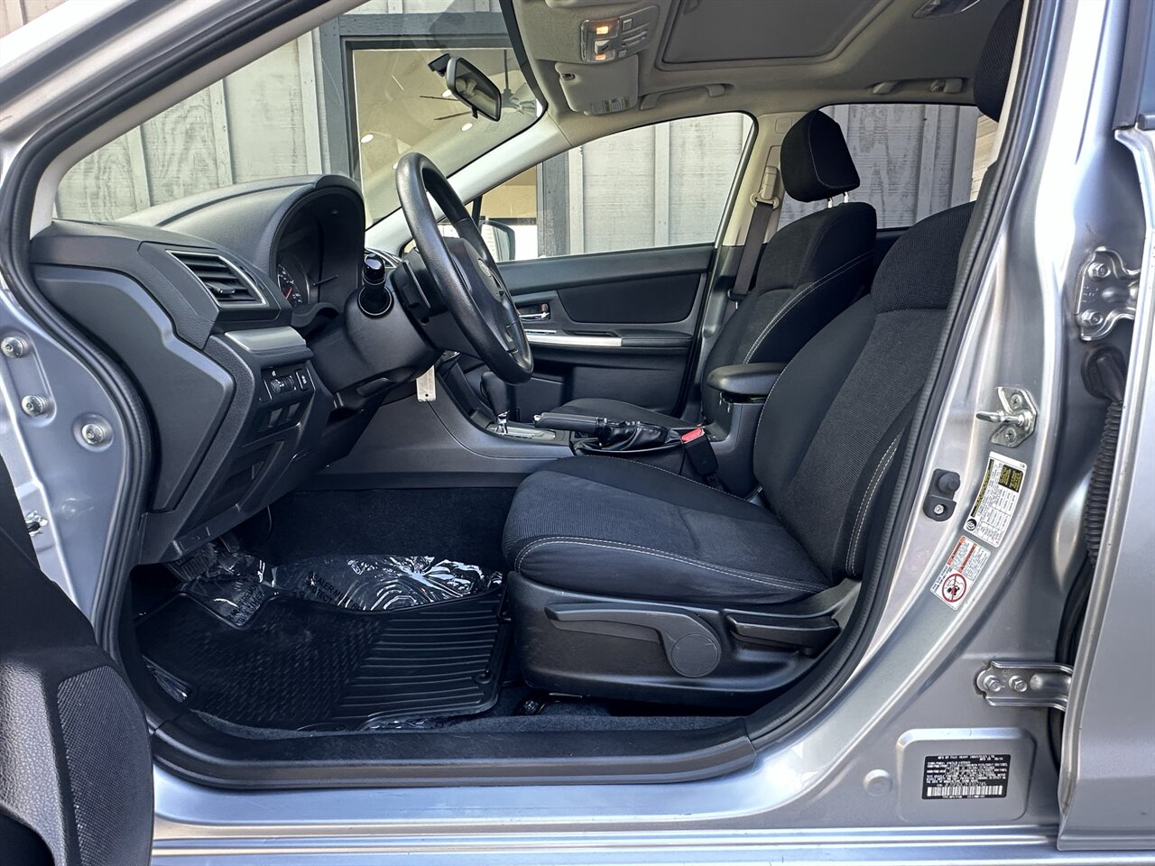2015 Subaru XV Crosstrek 2.0i Premium AWD. Transmission Serviced, Drives Great! - Photo 4 - Post Falls, ID 83854