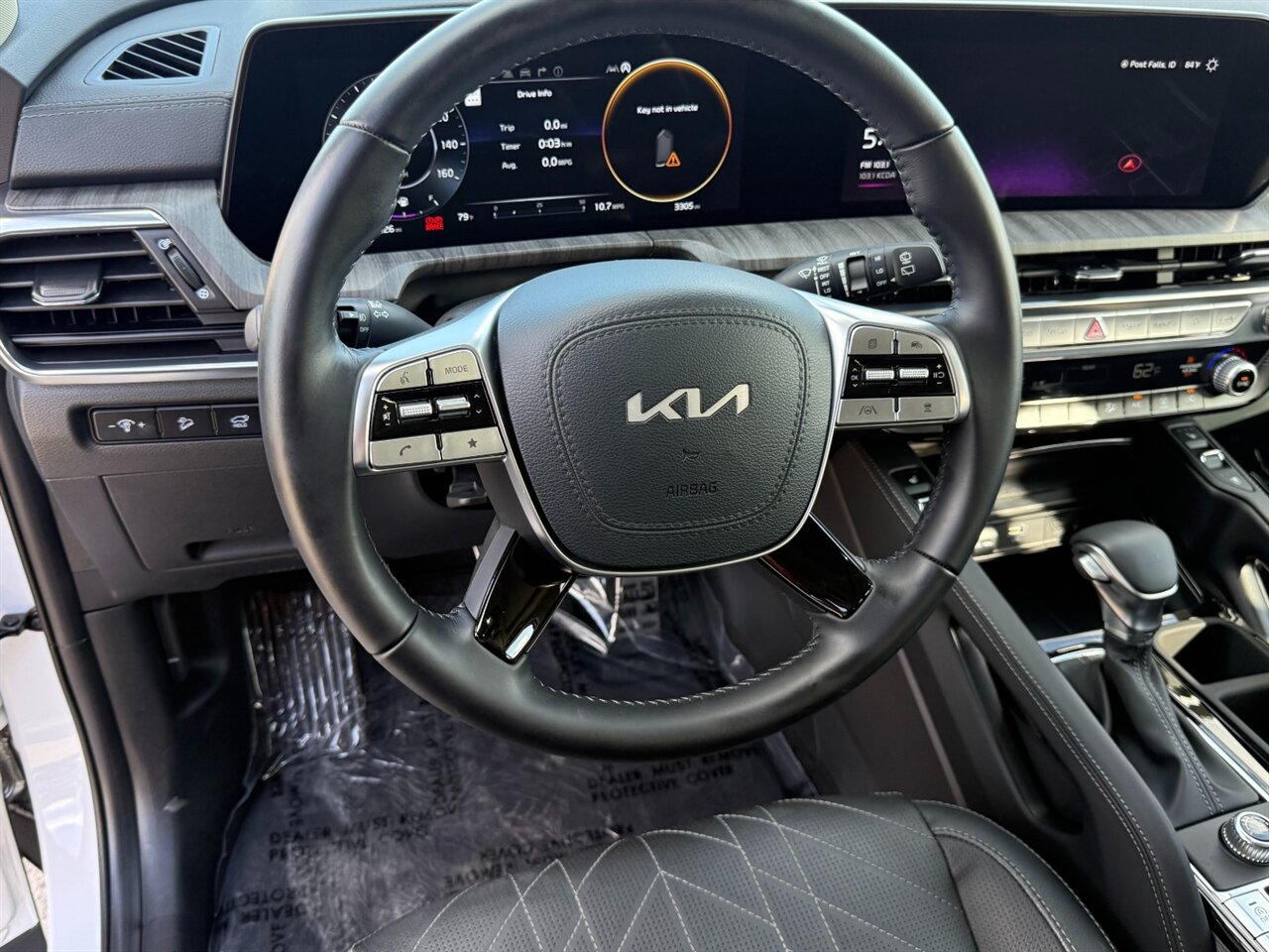 2025 Kia Telluride SX.  4k miles, Sunroof, Amazing Shape! Fully Loaded! - Photo 10 - Post Falls, ID 83854