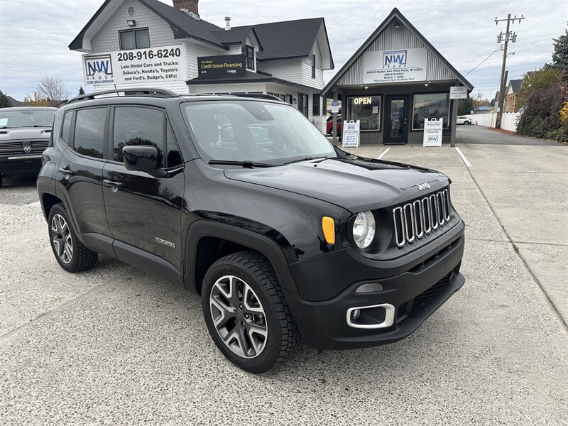 2017 Jeep Renegade Latitude's photo