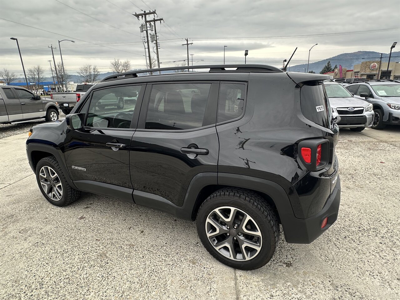 2017 Jeep Renegade Latitude  Capable, Distinctive, Adventurous - Photo 9 - Post Falls, ID 83854