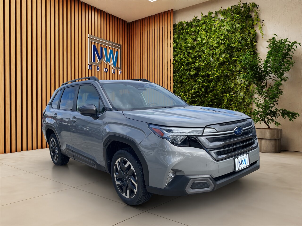 2025 Subaru Forester Limited AWD, Very LOW Miles, Amazing Subaru! - Photo 1 - Post Falls, ID 83854