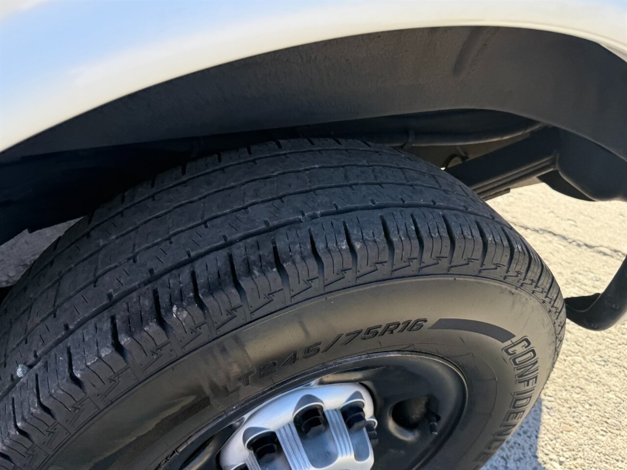 2017 Chevrolet Express LS 2500  107k miles. Passenger Van! Clean Title / Clean Carfax! - Photo 10 - Post Falls, ID 83854