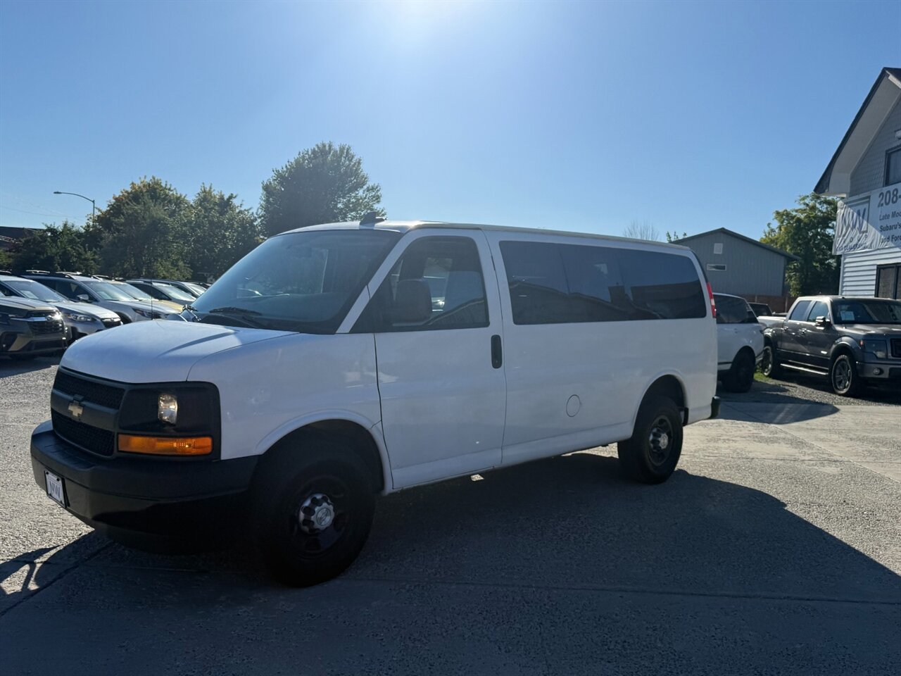 2017 Chevrolet Express LS 2500  107k miles. Passenger Van! Clean Title / Clean Carfax! - Photo 4 - Post Falls, ID 83854
