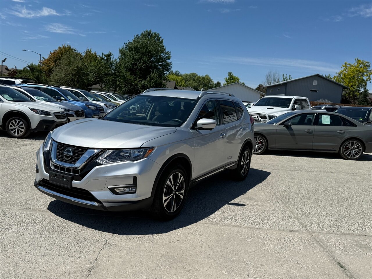 2018 Nissan Rogue SL.  Amazing Shape, Astonishing low miles - ONLY 9k miles! - Photo 3 - Post Falls, ID 83854